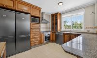 Resale - Villa - Orihuela Costa - La Zenia